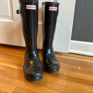 Girl’s Hunter Boots - Tall Patent Black size 5